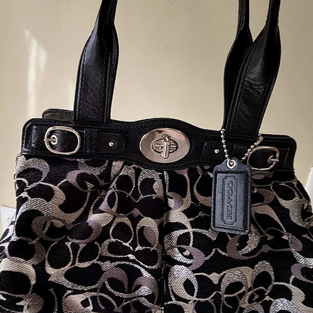 Coach shoulder bag - Picture 4 of 5